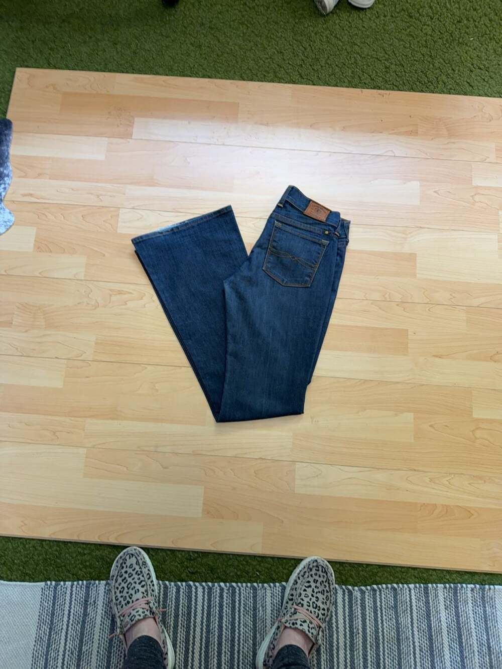 Lucky Brand Charlie Flare Jeans Size 2/26